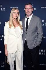 Who Is Liev Schreiber Married To